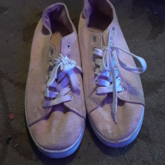 Shoes - Picture 1 of 1